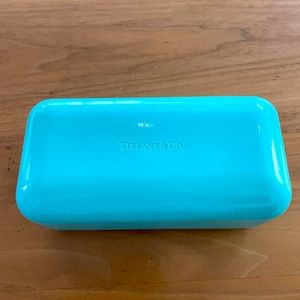 Tiffany & Co. hard shell sunglasses case